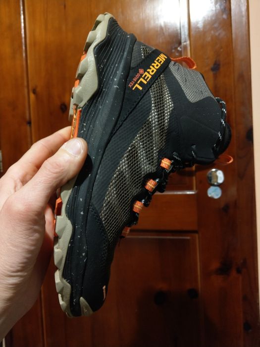 Merrell gore-tex. 43нм. 27,3см.