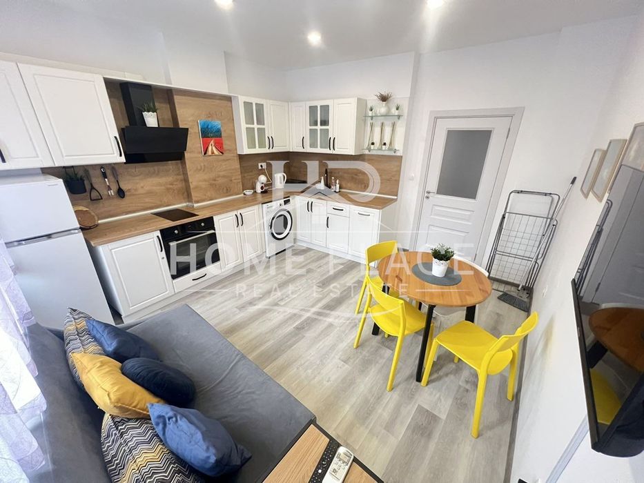 ТРИСТАЕН апартамент под наем - Център