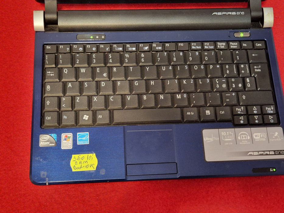 Laptop Acer perfect funcțional