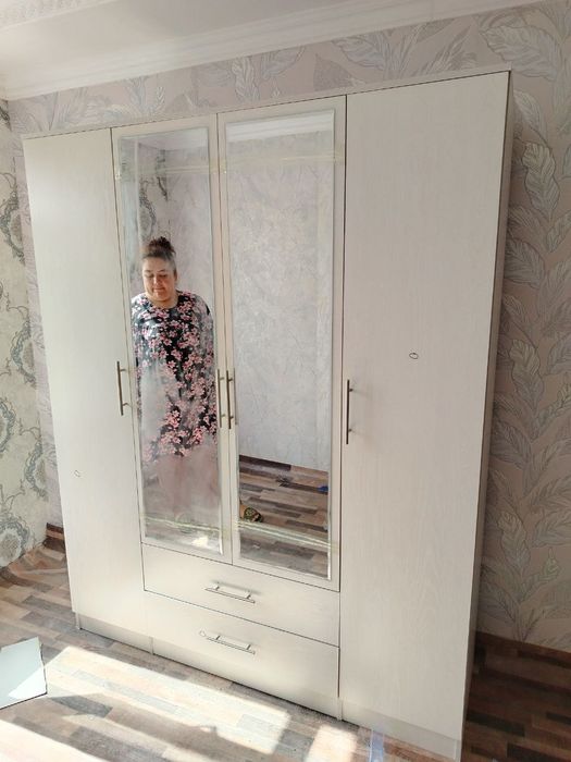 Shkaf sotiladi dastafka ustanovka bepul