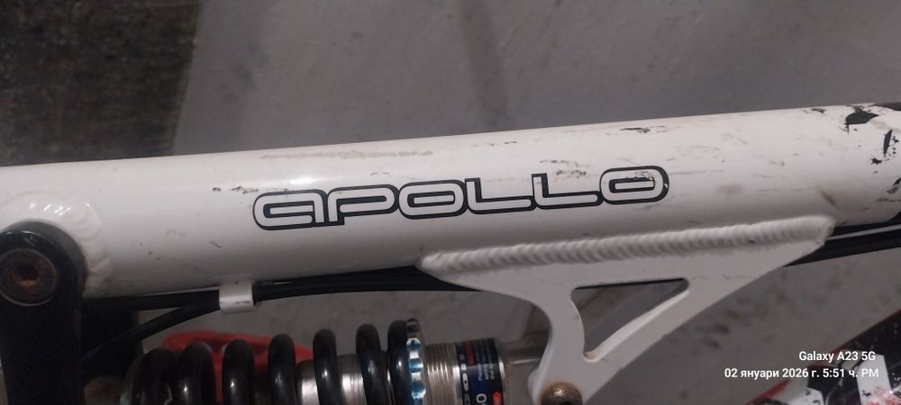 Велосипед Apollo и ухо за оптегач  на sram UDH