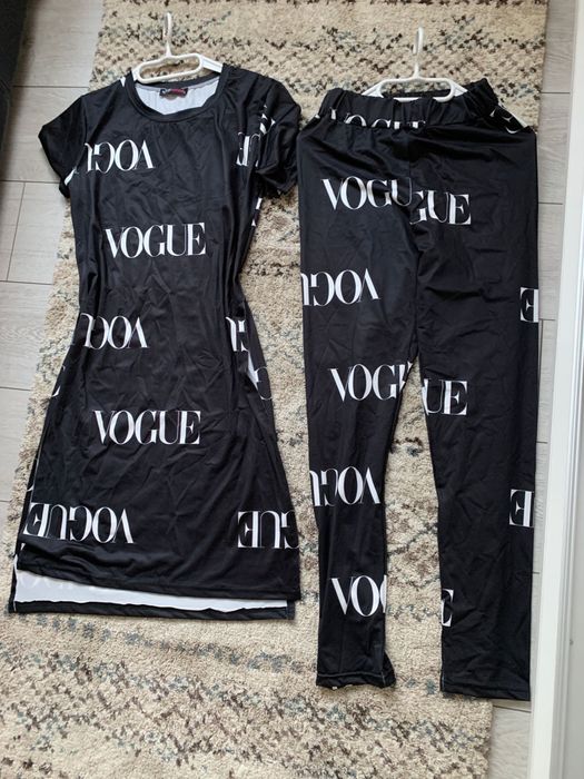 Compleu tricou lung decupat  pe laterale si colati M