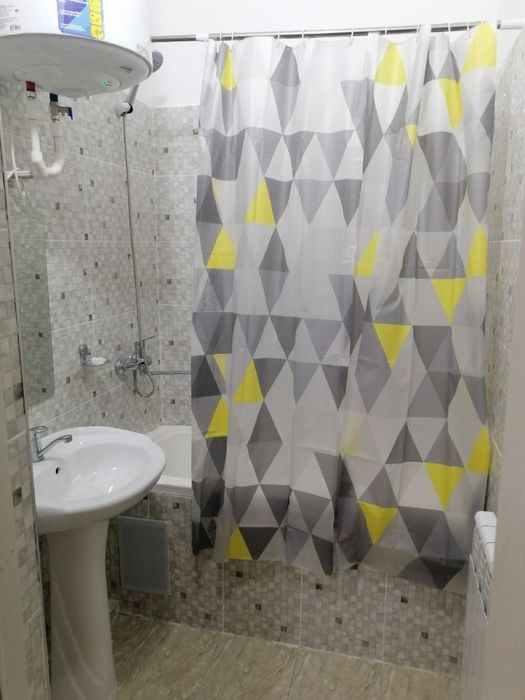 Квартира ижарага берилади.