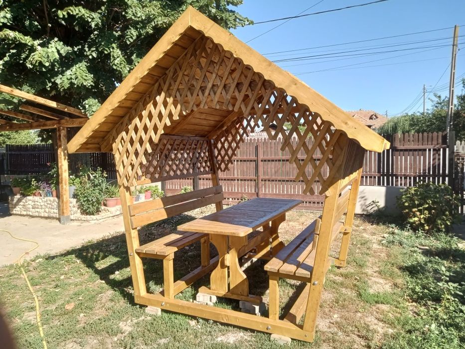 Vând si creez obiecte din lemn pentru curte si casa