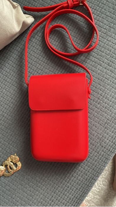 Отдам даром кожаную обувь 36 размера