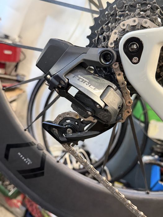 Groupset SRAM Force eTap AXS HRD 2x12