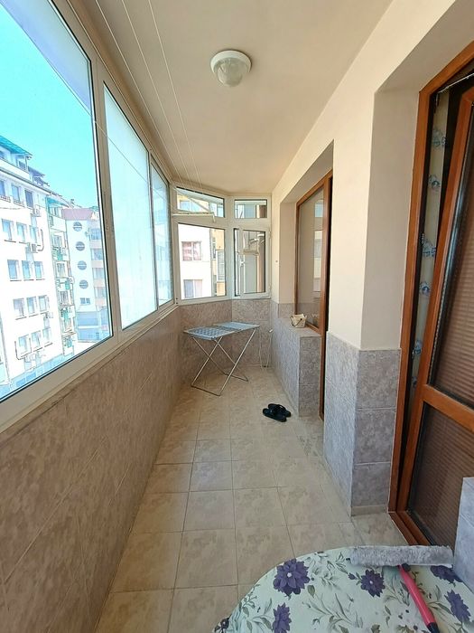 Тристаен апартамент в кв. Колю Фичето