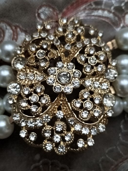 Set elegant colier ( 42 cm) + brățară reglabilă cu perle și cristale