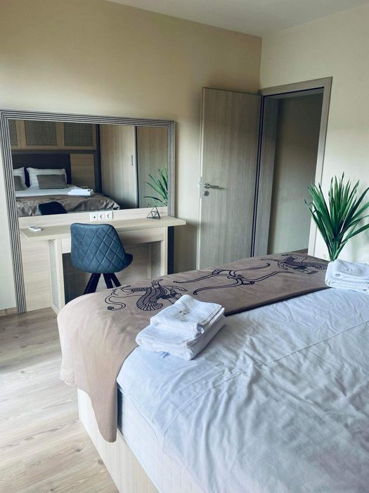 Лукс апарт под наем златни пясъци месец