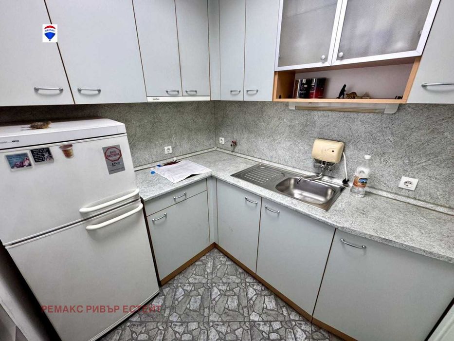 Дава се под наем Офис в Русе, Широк център - 110 кв.м за 561 € - Снимка #13