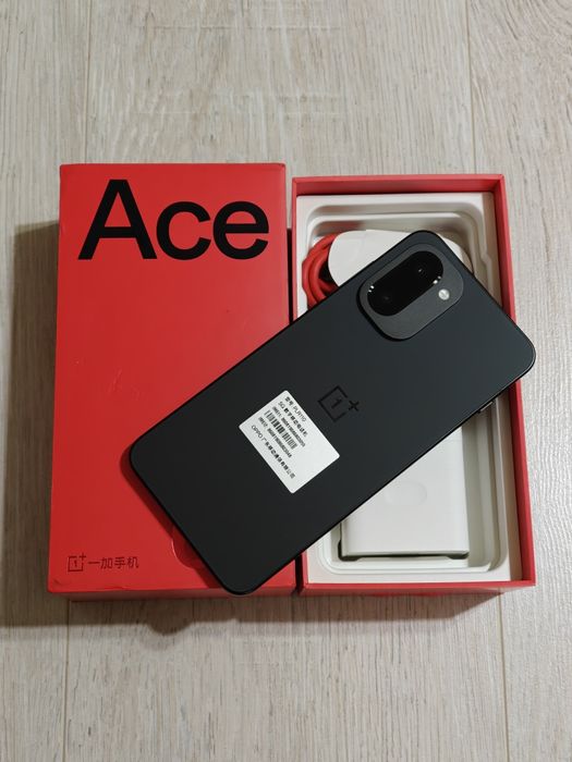 One Plus Ace 6T 256 gb Ram 24 5G