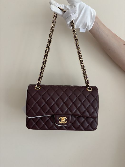 Chanel Classic Flap / Classic 11.12 Burgundy Lambskin Gold Hardware