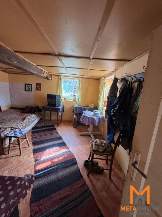 Продажба Къща гр. Севлиево - с. Сенник 80m² и двор 1790m²