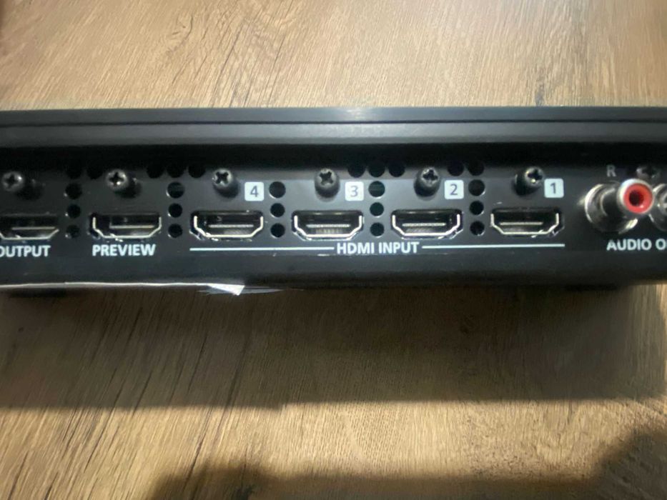 Mixer video Roland V1