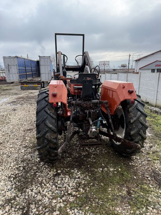 Vand Fiat 650 DT cu incarcator frontal