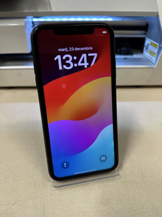 Iphone 11 / 128 gb / 100% baterie / folie sticla cadou