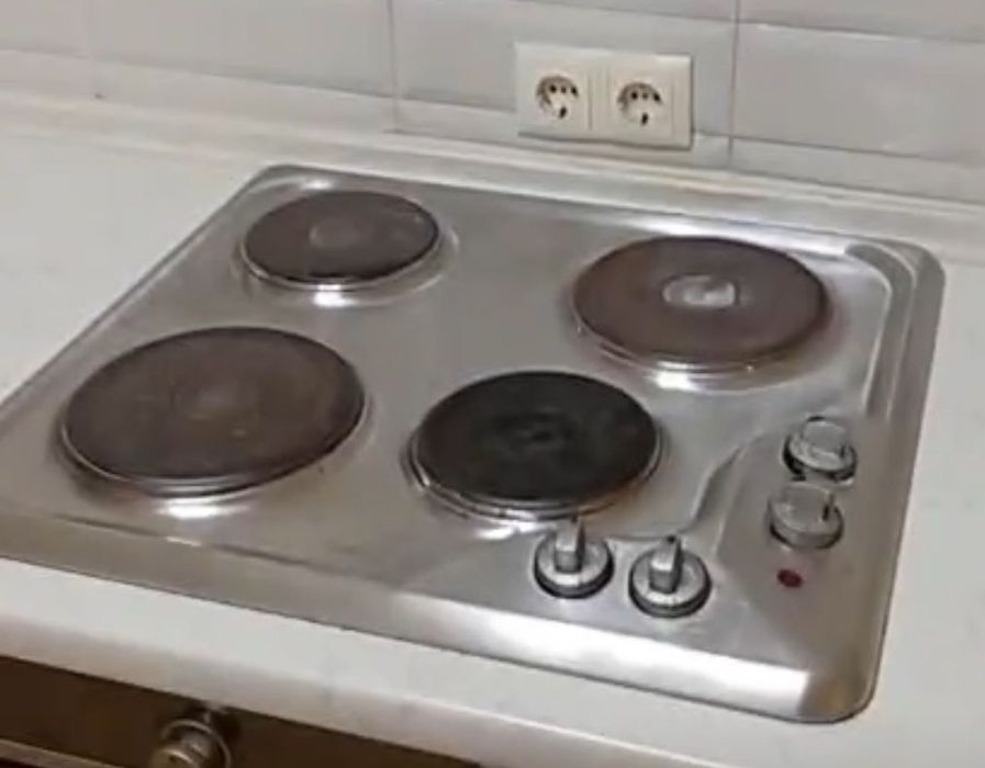 Плита  встраеваемая, варочная поверхность Hansa б. у