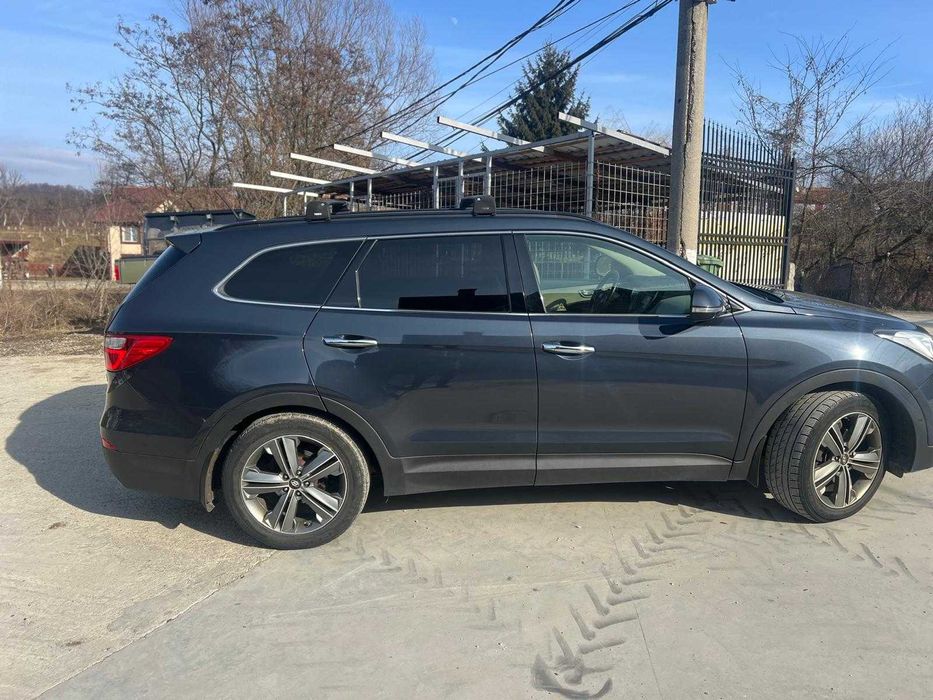Hyundai Grand  Santa FEE 7 locuri