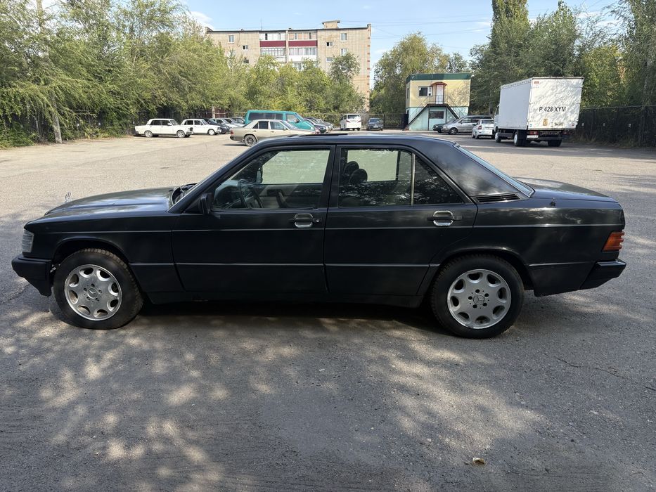 Продам мерседес 190