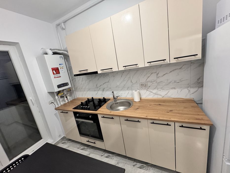 Garsoniera cu loc de parcare Militari Residence Weiner Palada 16