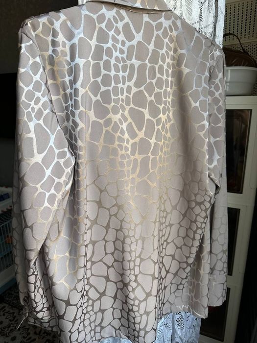 Блузка женская новая размер 48
