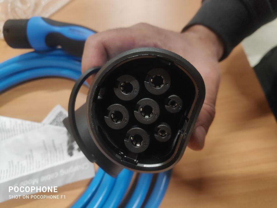 Кабел за зареждане от станция  Tesla model Y , X , 3