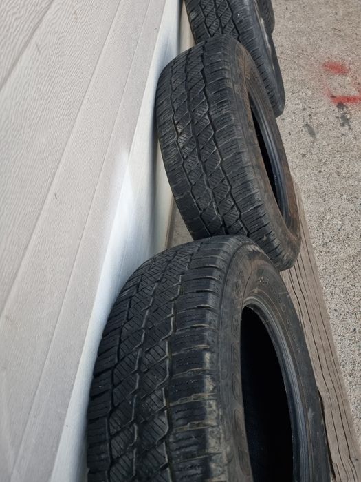 Anvelope 205/70R15C iarna,  profil 75%