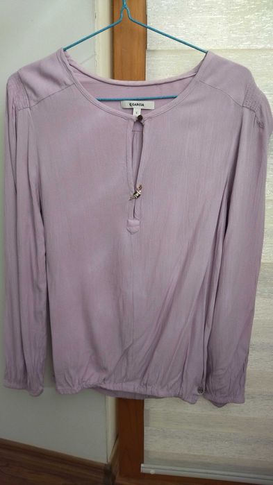 Дамска блуза на марката GARCIA