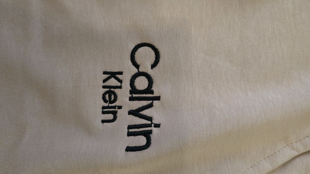 Trening Calvin Klein, nou