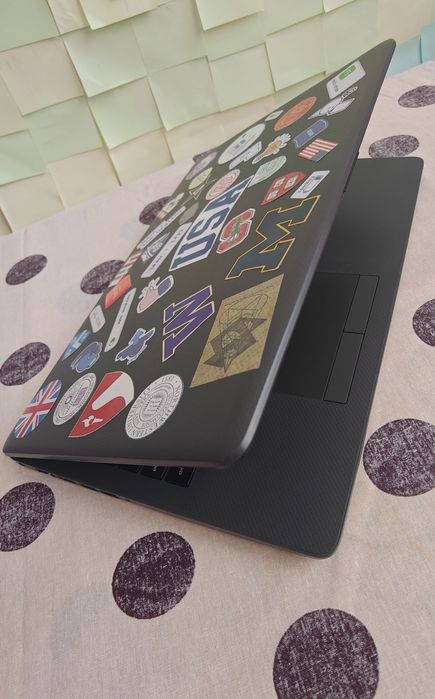 HP 250G7, dokumentlari bor qoshimcha simsiz sichqoncha qoshib beriladi