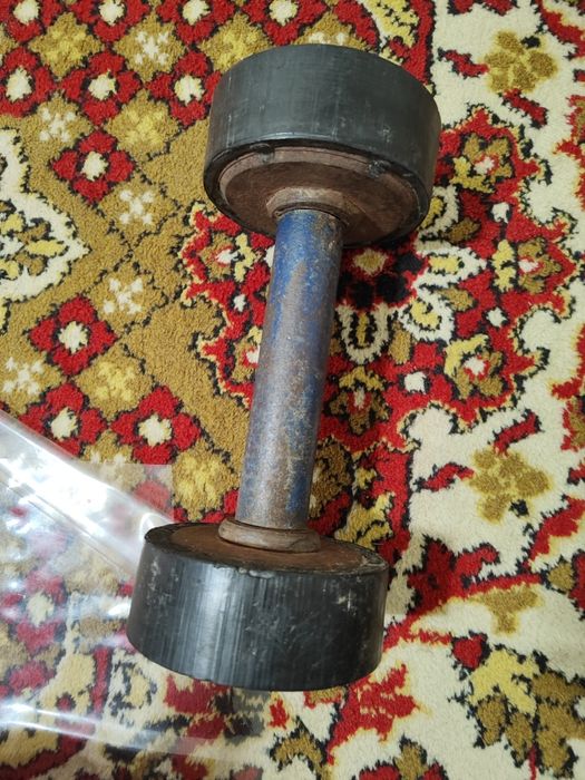 Гантели 3,5*2=7 кг сотилади