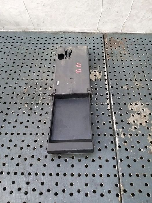 Sertar depozitare audi a3 8p 8p0941561
