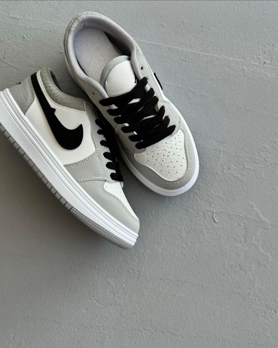 Кроссовки джордан