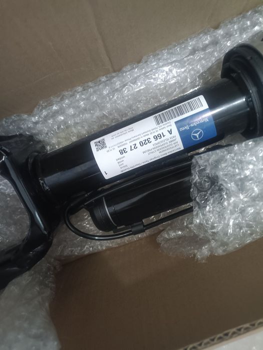 Стойка стойки Мерседес GL X166 ML W166 AMG