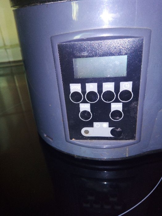 Продавам швейцарска кафе машина Мио Стар