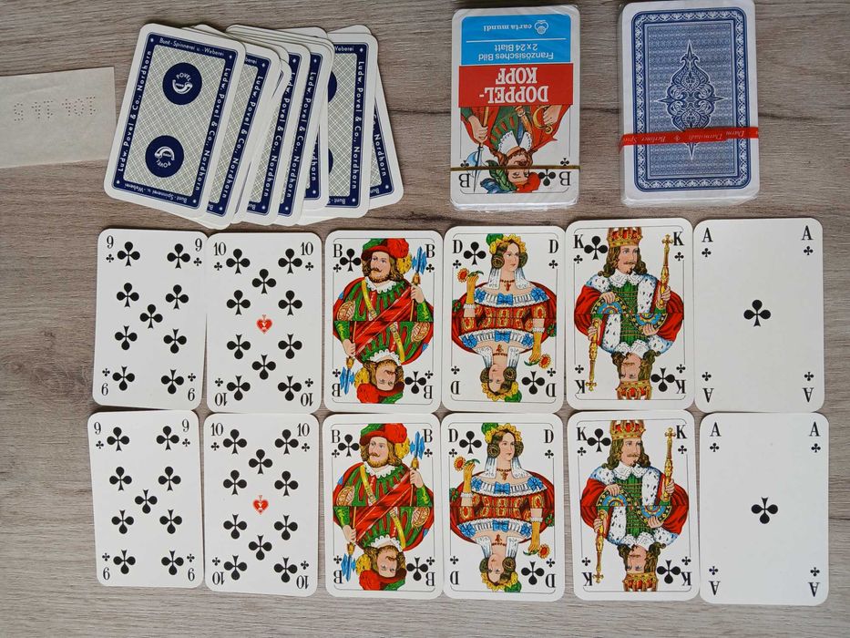 Стари карти за игра на сантасе