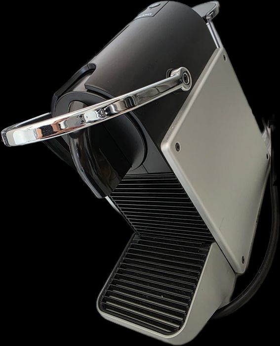 Nespresso Pixie Titan, stare foarte bună