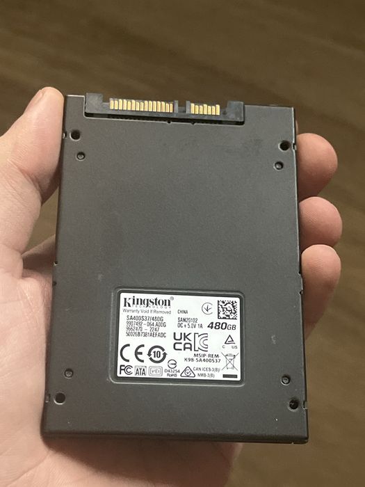 Продам жесткий диск Kingston 480 gb