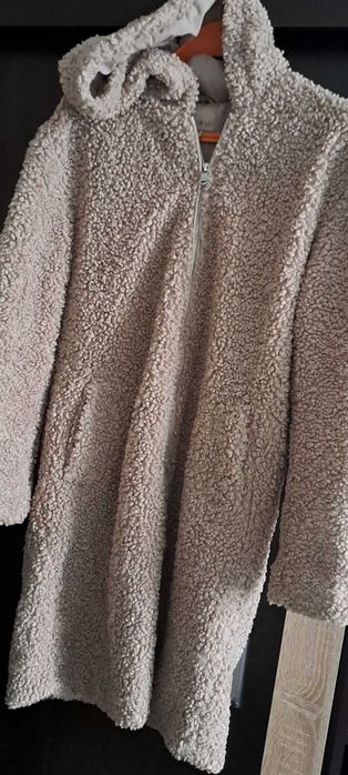 Дамско палтенце в нежен цвят