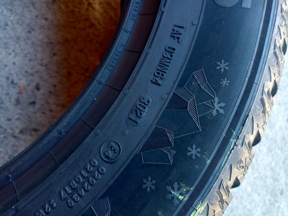 4 anvelope de iarna ca noi Semperit 215/65 R17 2xdot3021 2xdot 2123