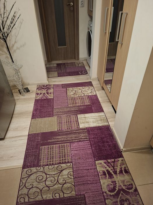 Vand 2 covoare violet