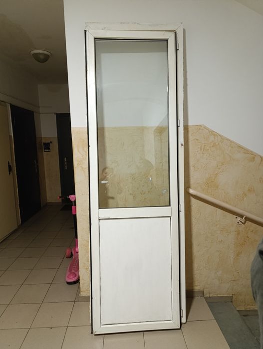 Дверь балконная  самовывоз