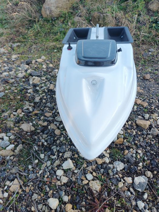 Лодки за захранка