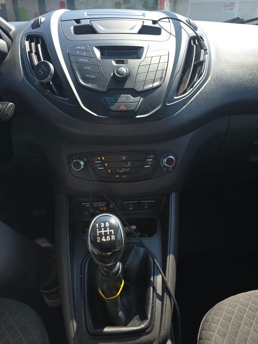 FORD Tourneo Courier 2020 — imagine 5