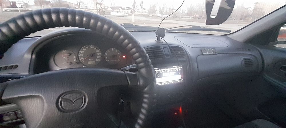 Продам Мазда 323