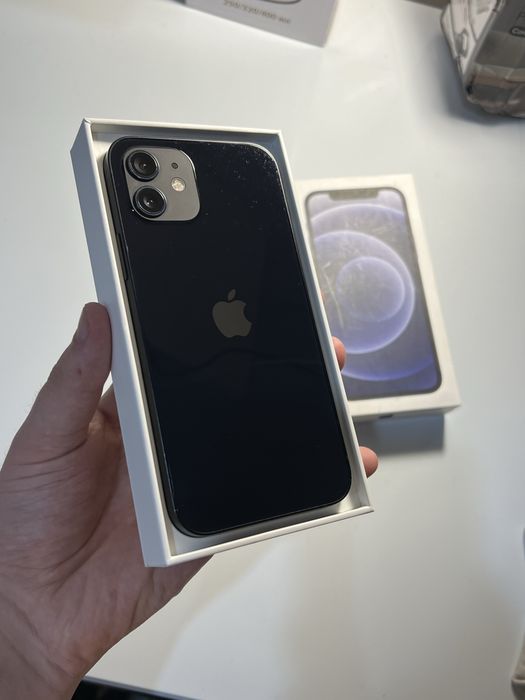 IPhone 12 64GB. Black