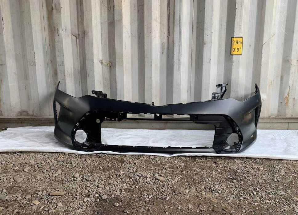 Бампер передний Toyota Camry 55 Тойота Камри 55