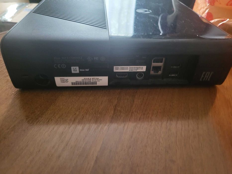 Xbox 360 E, не прошит