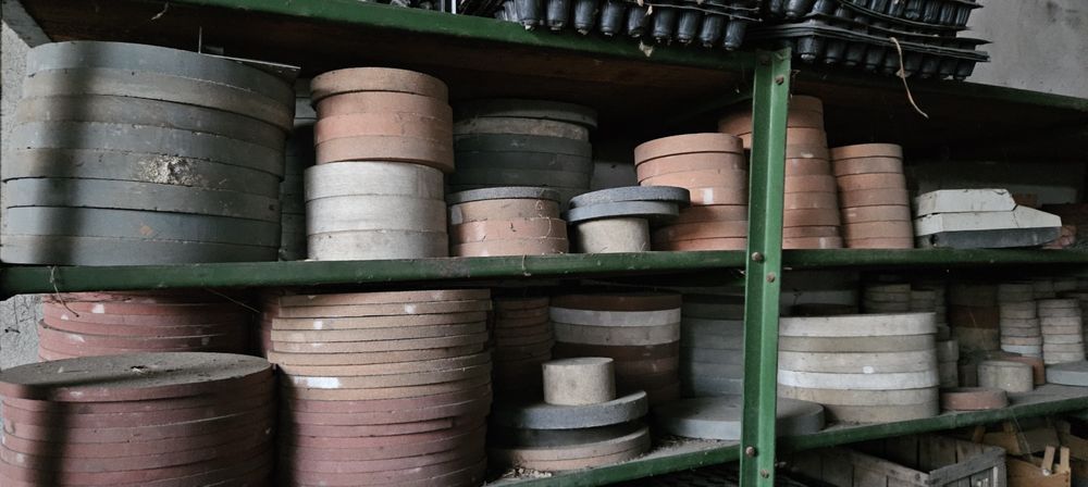 Pietre abrazive / pietre de polizor – diverse dimensiuni și granulații