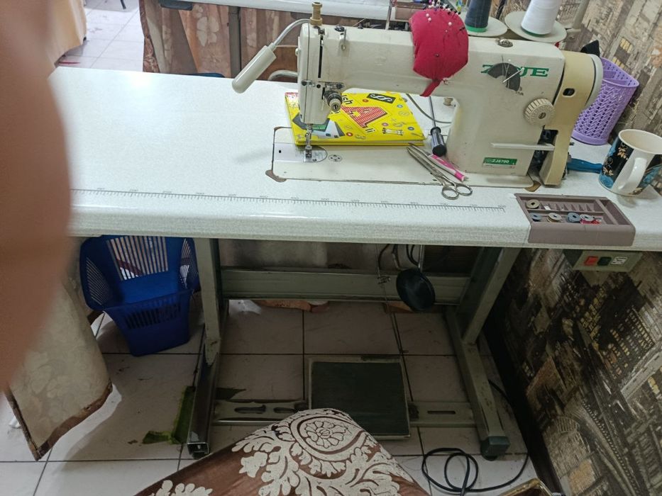 Швейная машинки оверлок продаём срочно